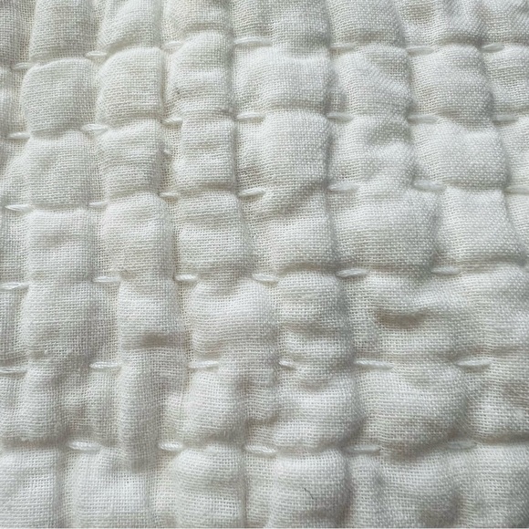 Pottery Barn Pick-Stitch Handcrafted Cotton/Linen Quilted Sham. Standard size. - Picture 9 of 9